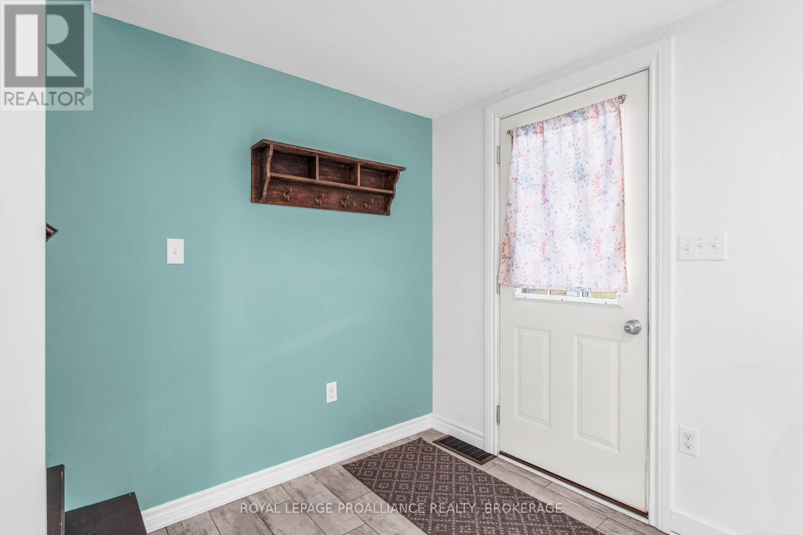 262 Brock Street, Gananoque, Ontario K7G 1K4 - Photo 6 - X14081476