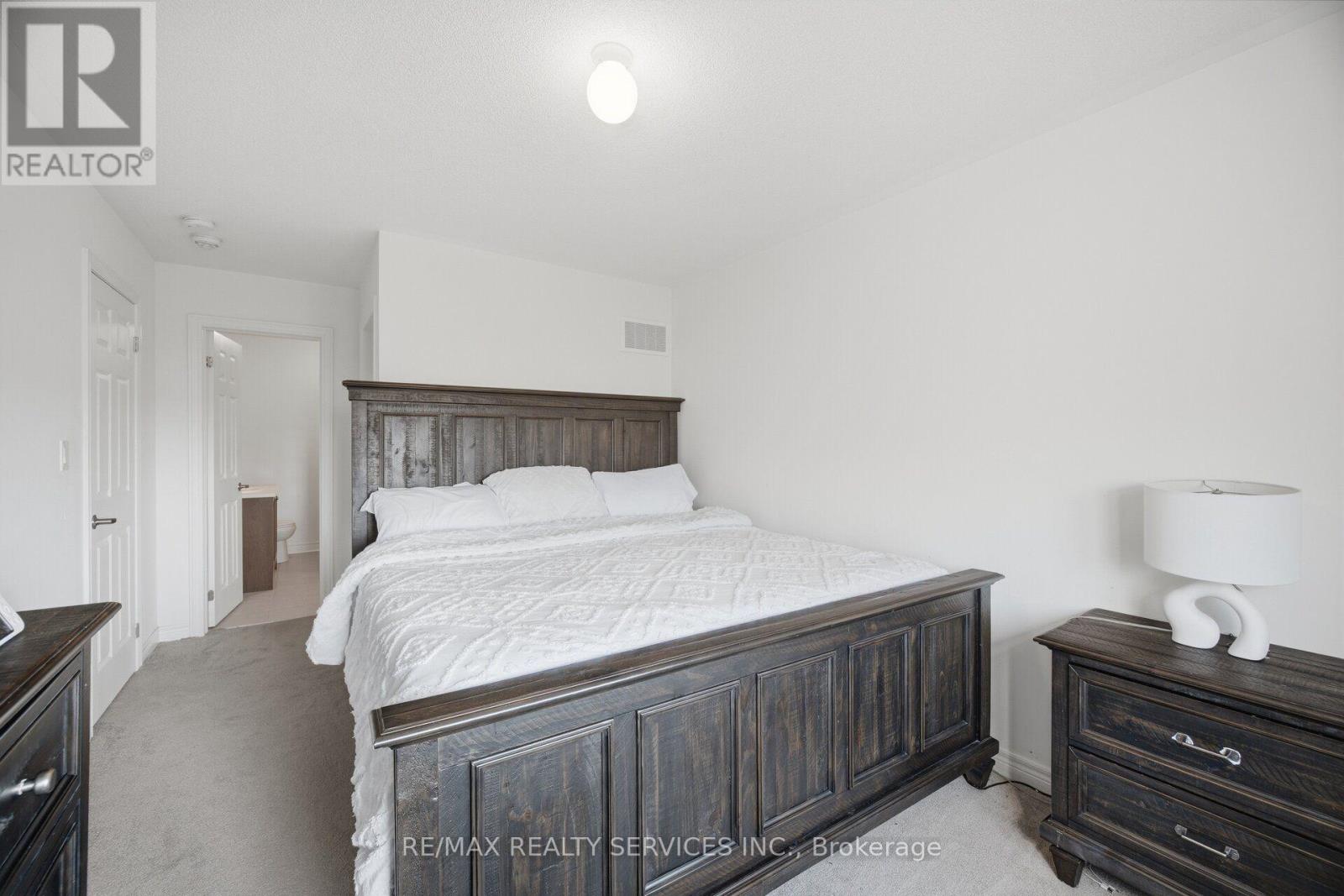 1221 Jim Brewster Circle, Oshawa, Ontario  L1G 7S1 - Photo 22 - E14081600