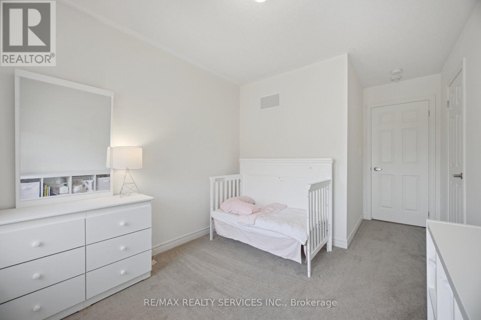 1221 Jim Brewster Circle, Oshawa, Ontario  L1G 7S1 - Photo 30 - E14081600