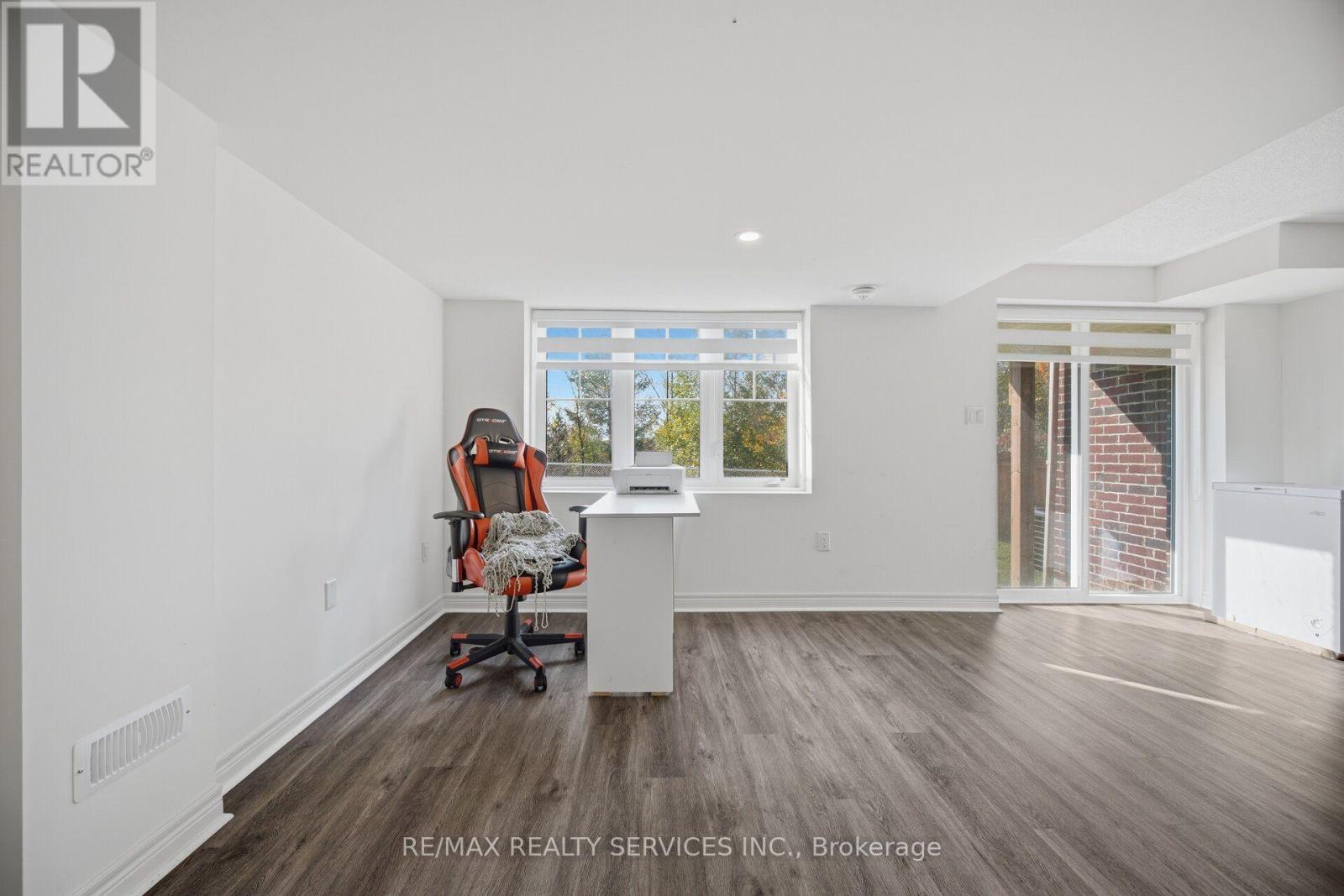 1221 Jim Brewster Circle, Oshawa, Ontario  L1G 7S1 - Photo 37 - E14081600