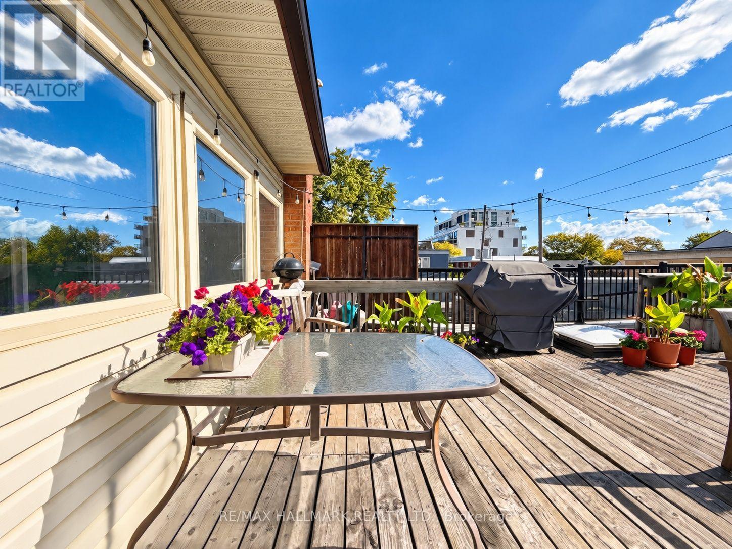 1304 Queen Street E, Toronto, Ontario  M4L 1C4 - Photo 6 - E14081648
