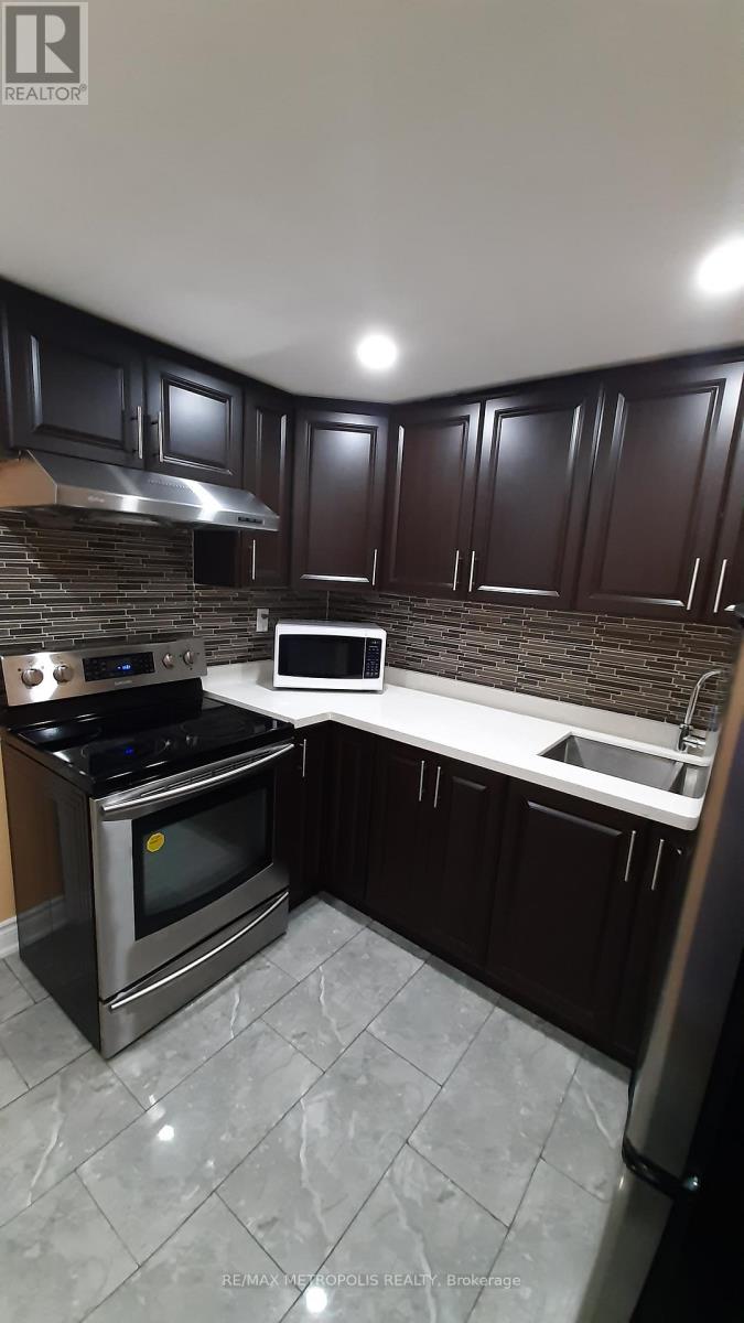 Bsmt - 235 Hupfield Trail, Toronto, Ontario  M1B 4L9 - Photo 4 - E14081686