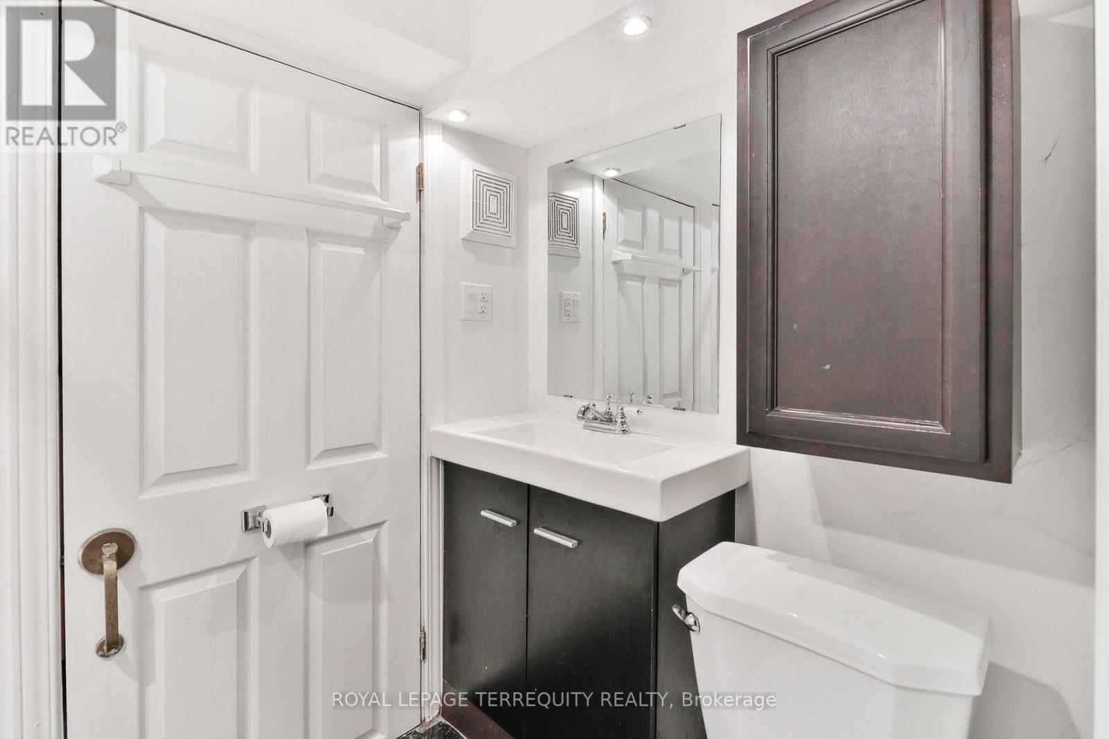 312 Kenilworth Avenue, Toronto, Ontario  M4L 3S8 - Photo 42 - E14081690