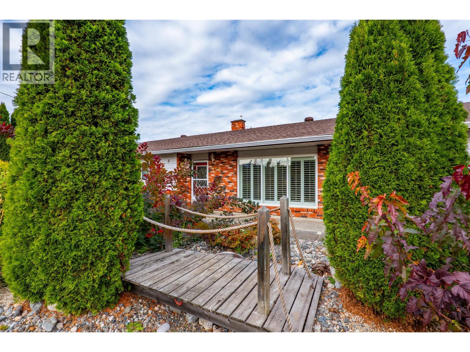 172 Michael Way, Kamloops, British Columbia  V2H 1L3 - Photo 2 - 10403594