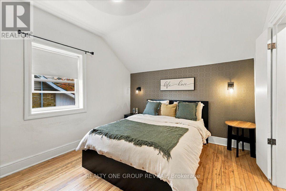 27 Ross Street, Barrie, Ontario  L4N 1E8 - Photo 23 - S14081672