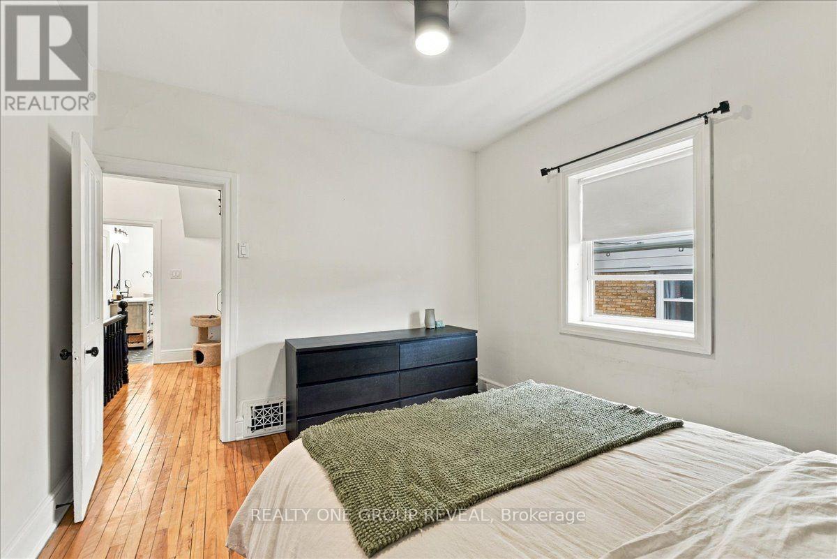 27 Ross Street, Barrie, Ontario  L4N 1E8 - Photo 25 - S14081672