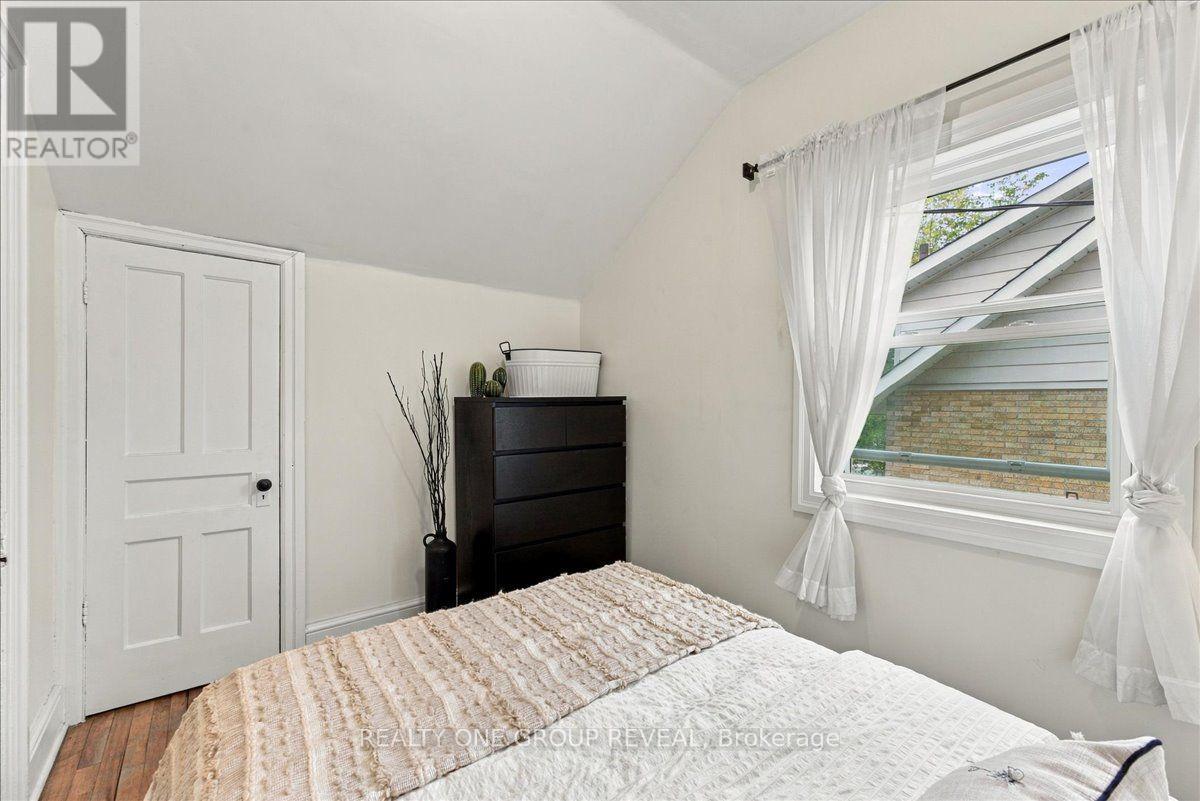 27 Ross Street, Barrie, Ontario  L4N 1E8 - Photo 30 - S14081672