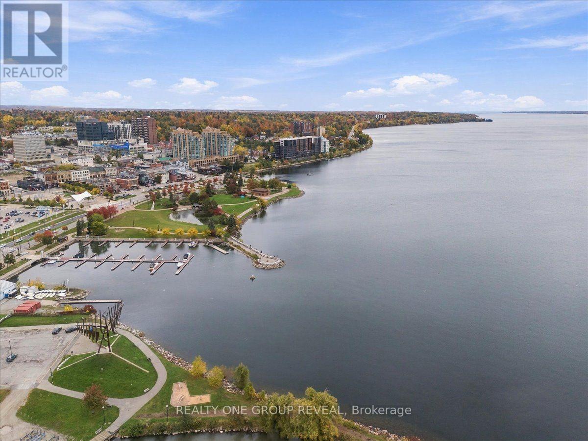 27 Ross Street, Barrie, Ontario  L4N 1E8 - Photo 46 - S14081672