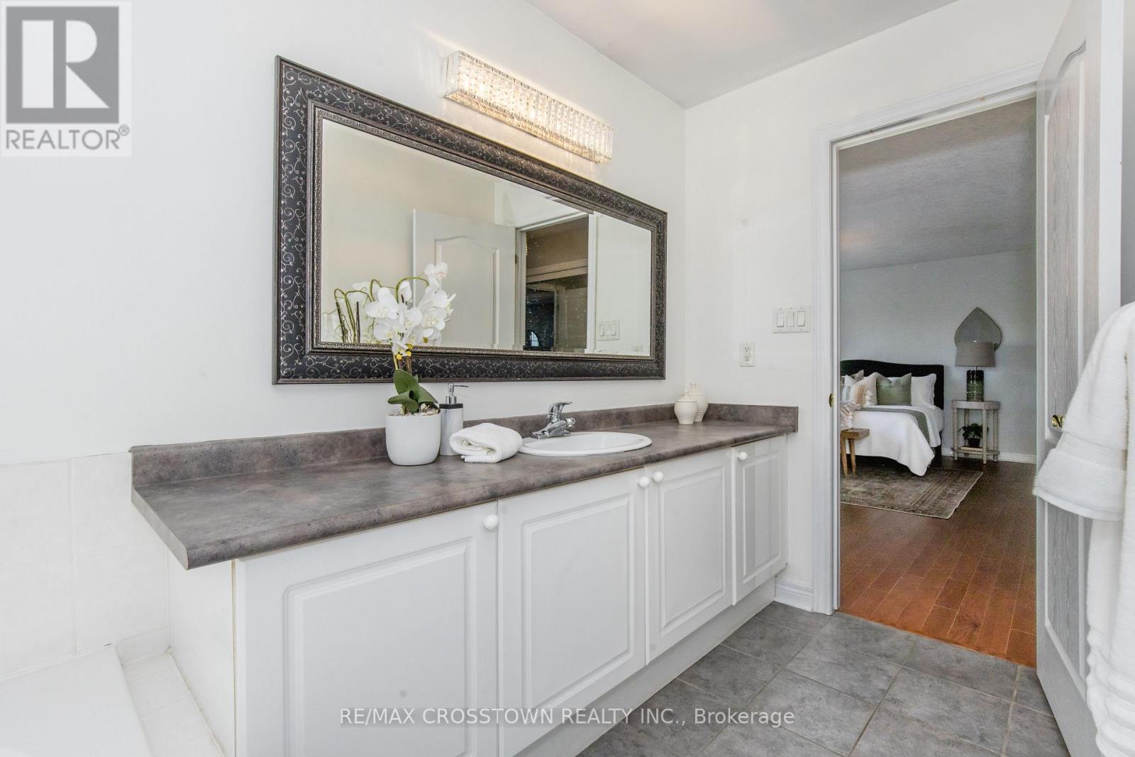 62 Windsor Crescent, Barrie (Innis-Shore), Ontario  L4N 0K4 - Photo 29 - S14081698
