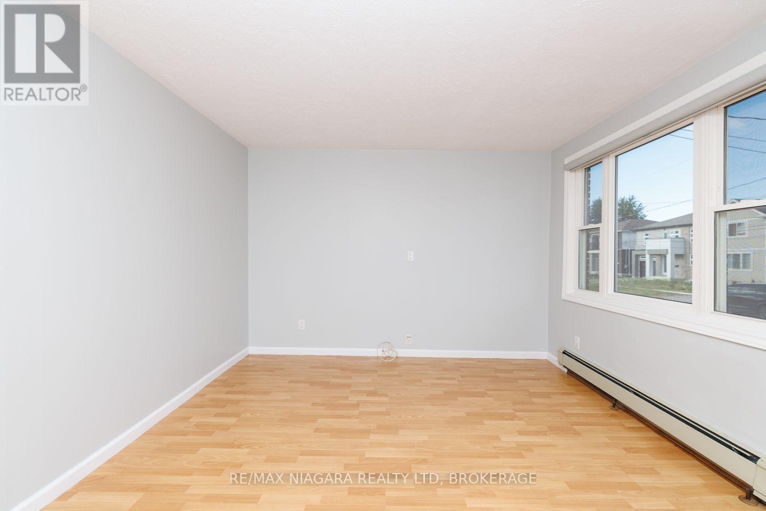 210 Taylor Street, Thorold (Allanburg/thorold South), Ontario  L2V 1C3 - Photo 5 - X14081594