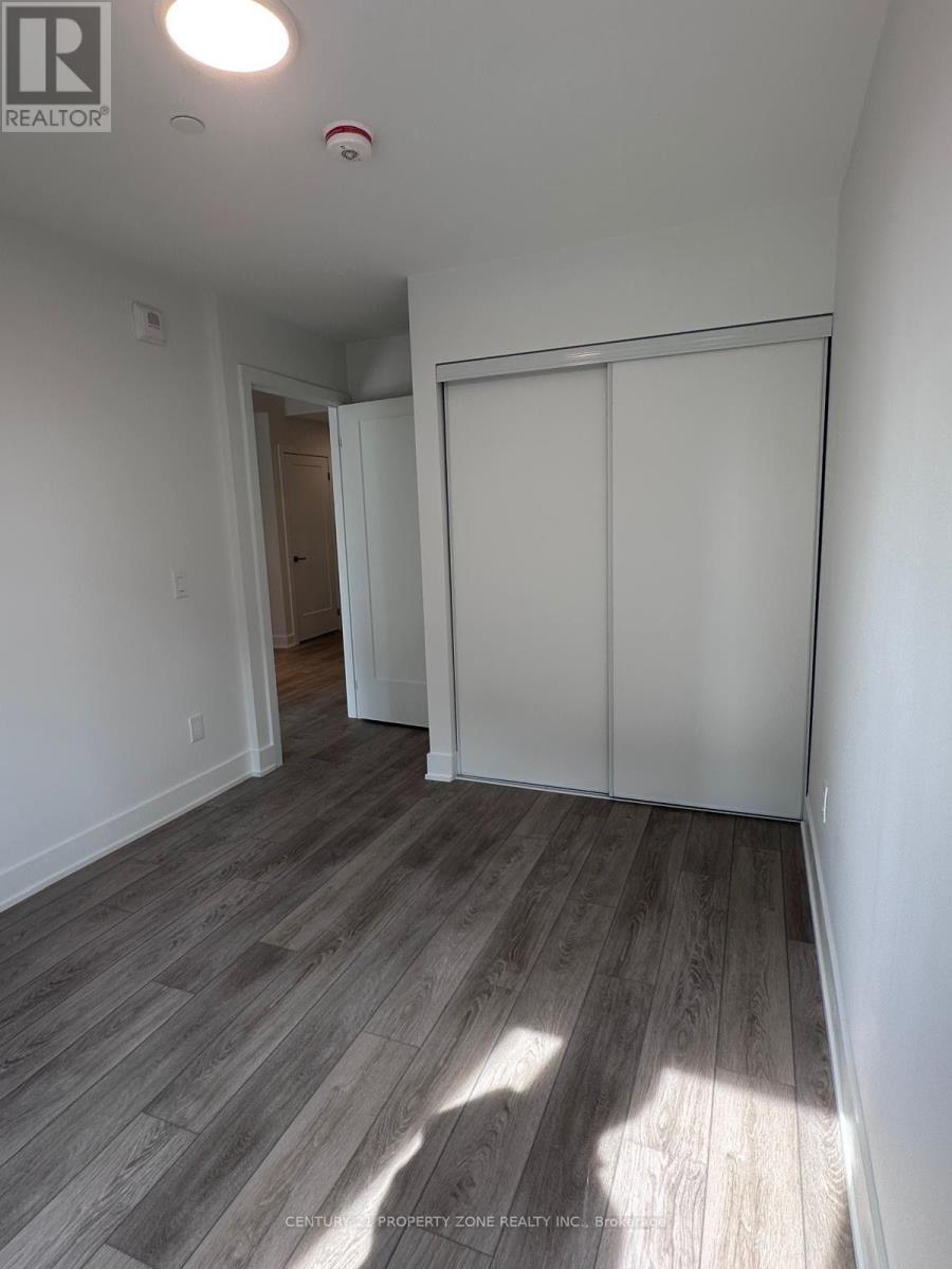 208 - 3008 William Cutmore Boulevard, Oakville, Ontario  L6H 8A4 - Photo 11 - W14081556