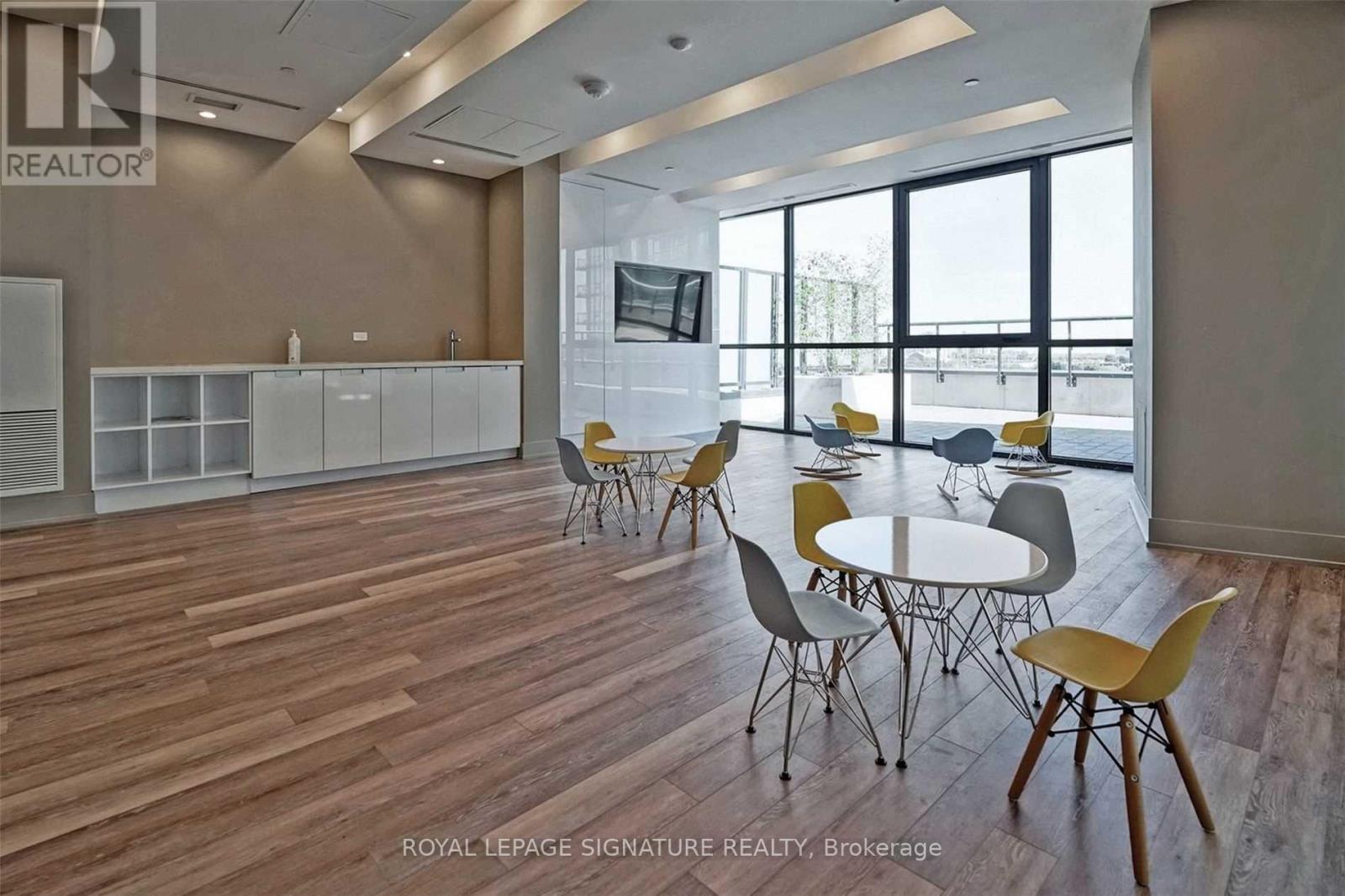 1012 - 35 Watergarden Drive, Mississauga, Ontario  L5R 0G8 - Photo 18 - W14081562