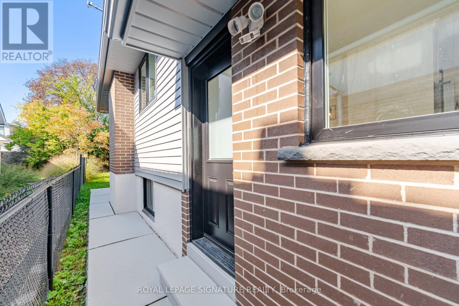 2651 Thorn Lodge Drive, Mississauga, Ontario  L5K 1L1 - Photo 32 - W14081578