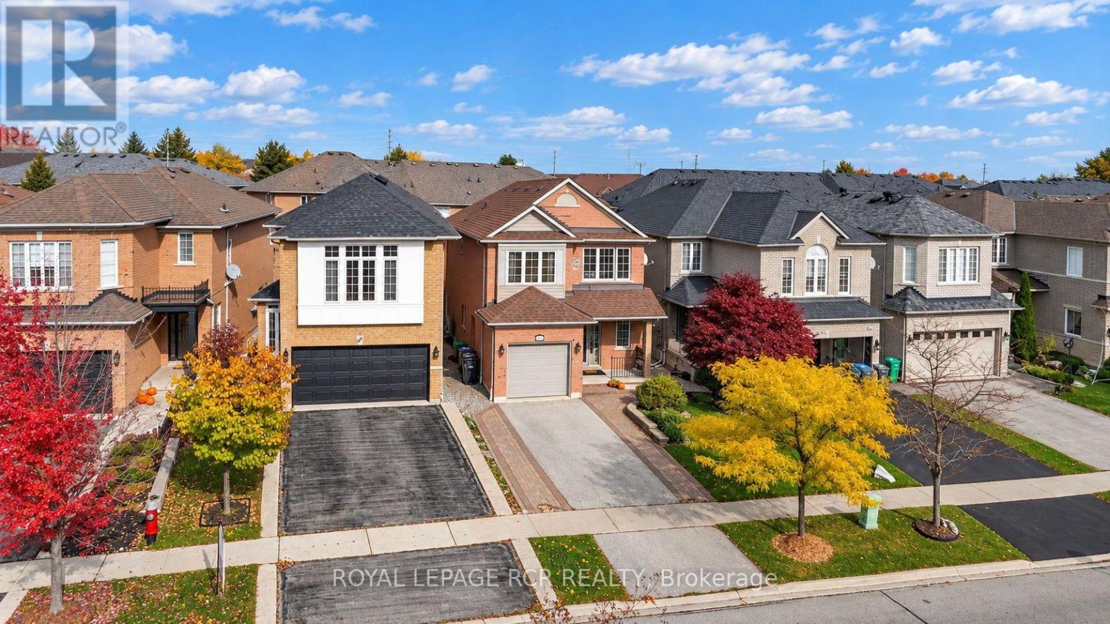 21 Cedargrove Road, Caledon, Ontario  L7E 2L7 - Photo 2 - W14081614