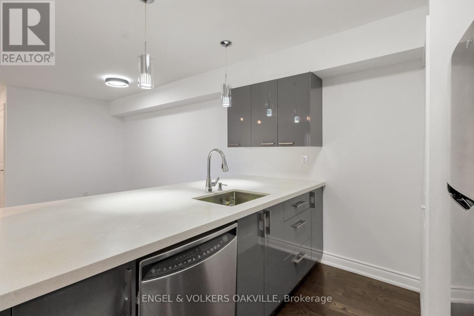712 - 1450 Glen Abbey Gate, Oakville, Ontario  L6M 2V7 - Photo 8 - W14081658