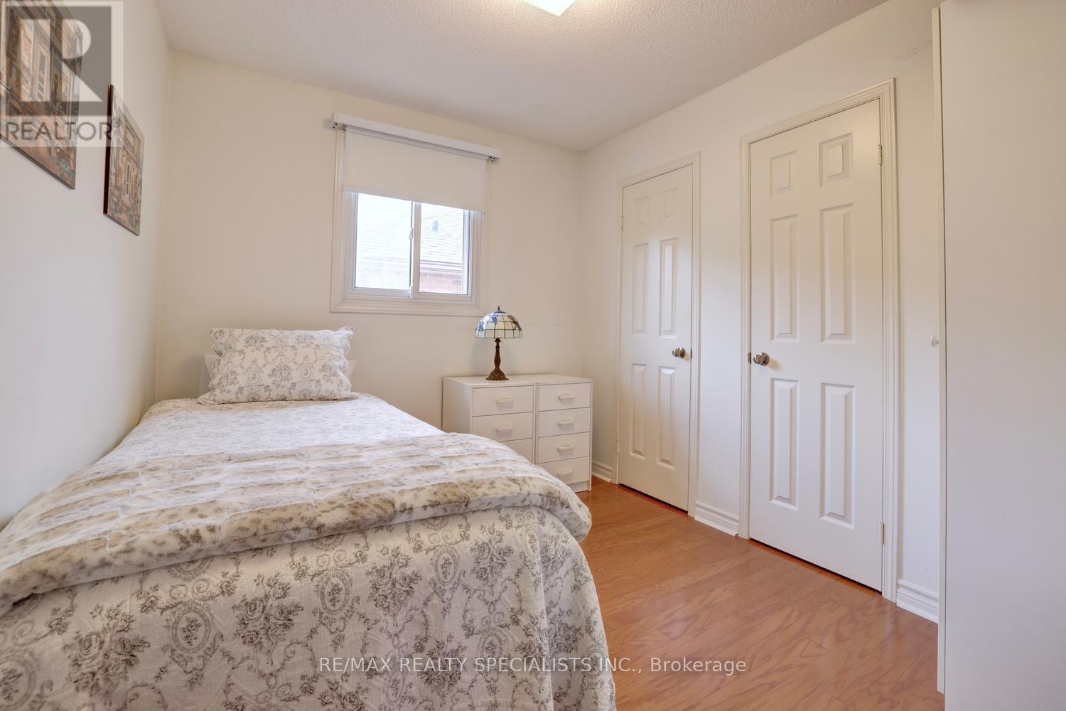 1027 Serdica Court, Mississauga, Ontario  L5H 4H9 - Photo 18 - W14081718