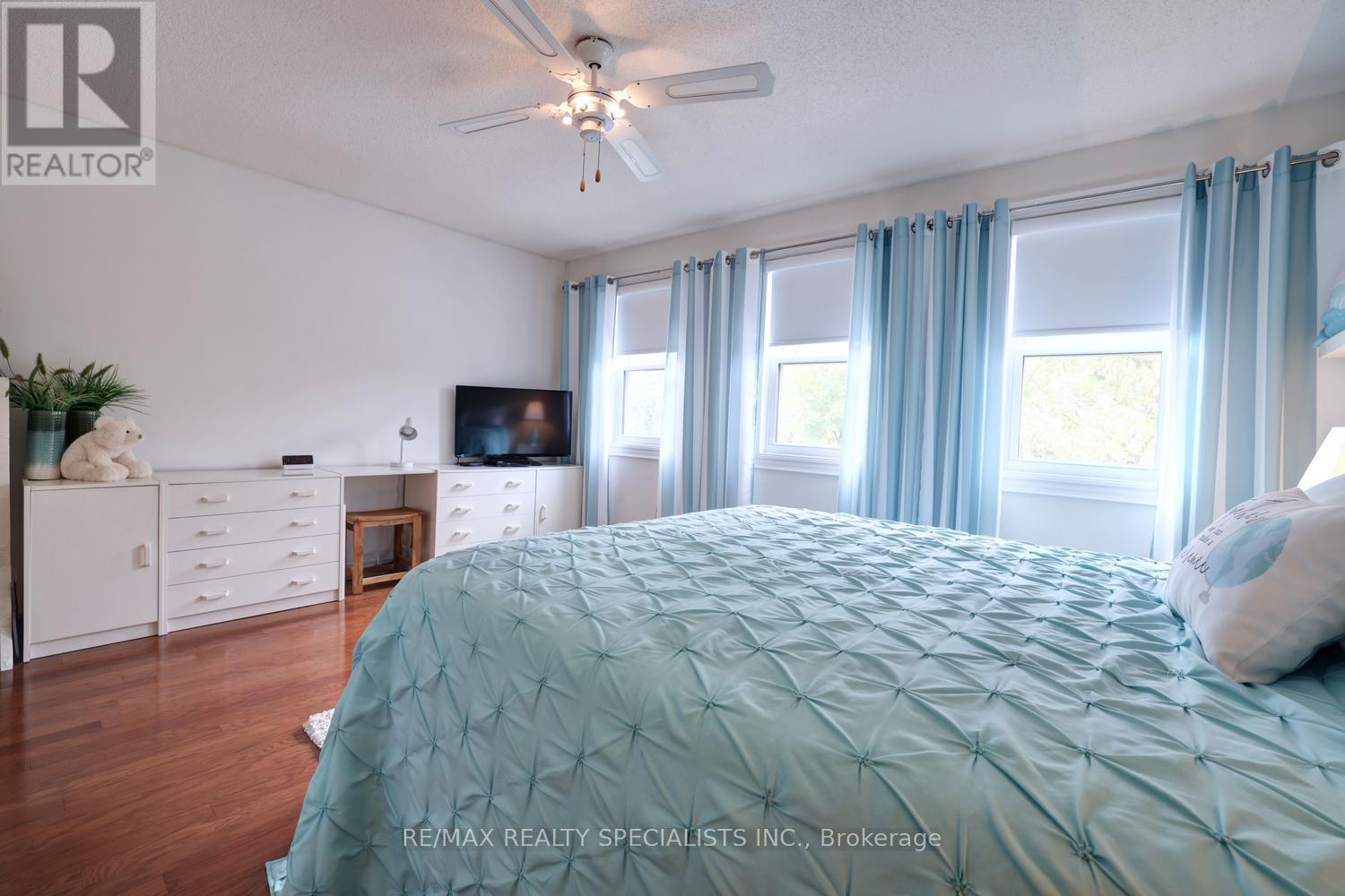 1027 Serdica Court, Mississauga, Ontario  L5H 4H9 - Photo 21 - W14081718