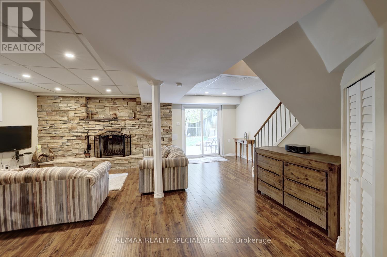 1027 Serdica Court, Mississauga, Ontario  L5H 4H9 - Photo 23 - W14081718