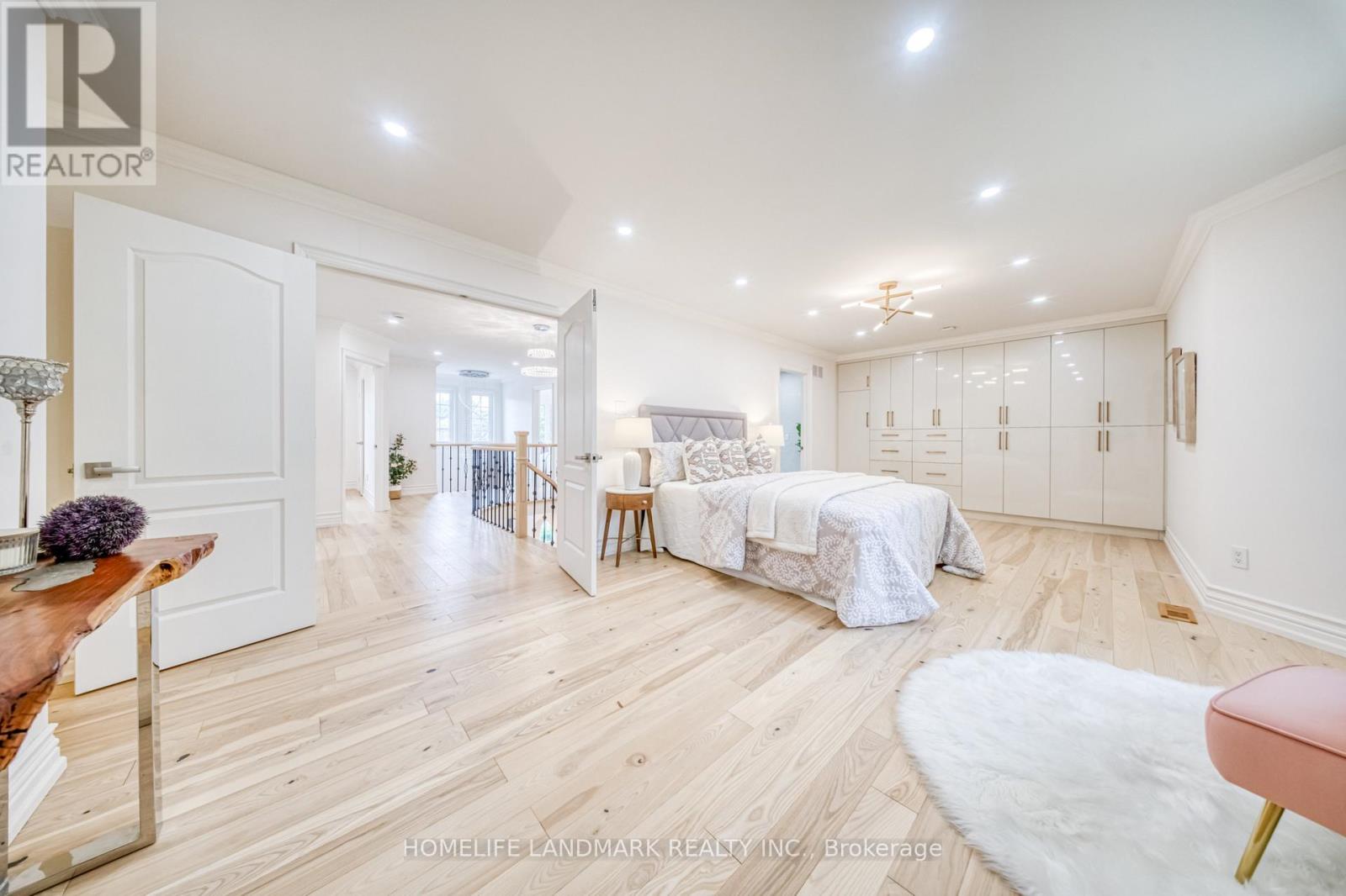 1323 Greenwood Crescent, Oakville, Ontario  L6J 6V7 - Photo 19 - W14081734