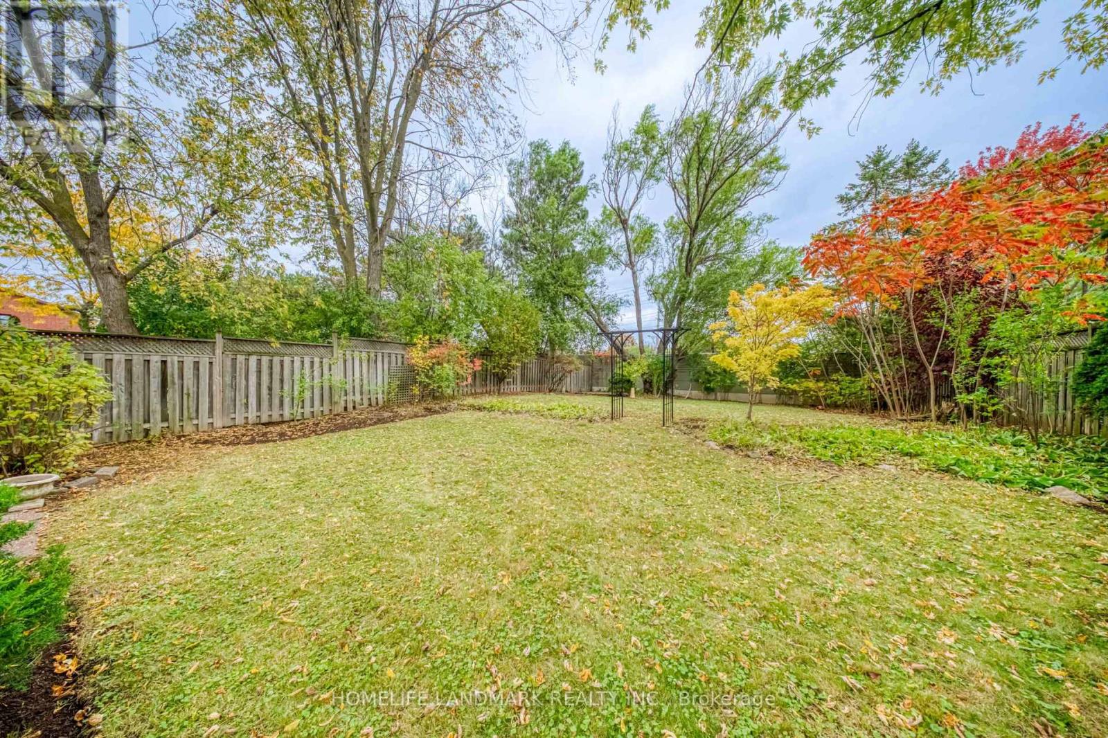 1323 Greenwood Crescent, Oakville, Ontario  L6J 6V7 - Photo 37 - W14081734