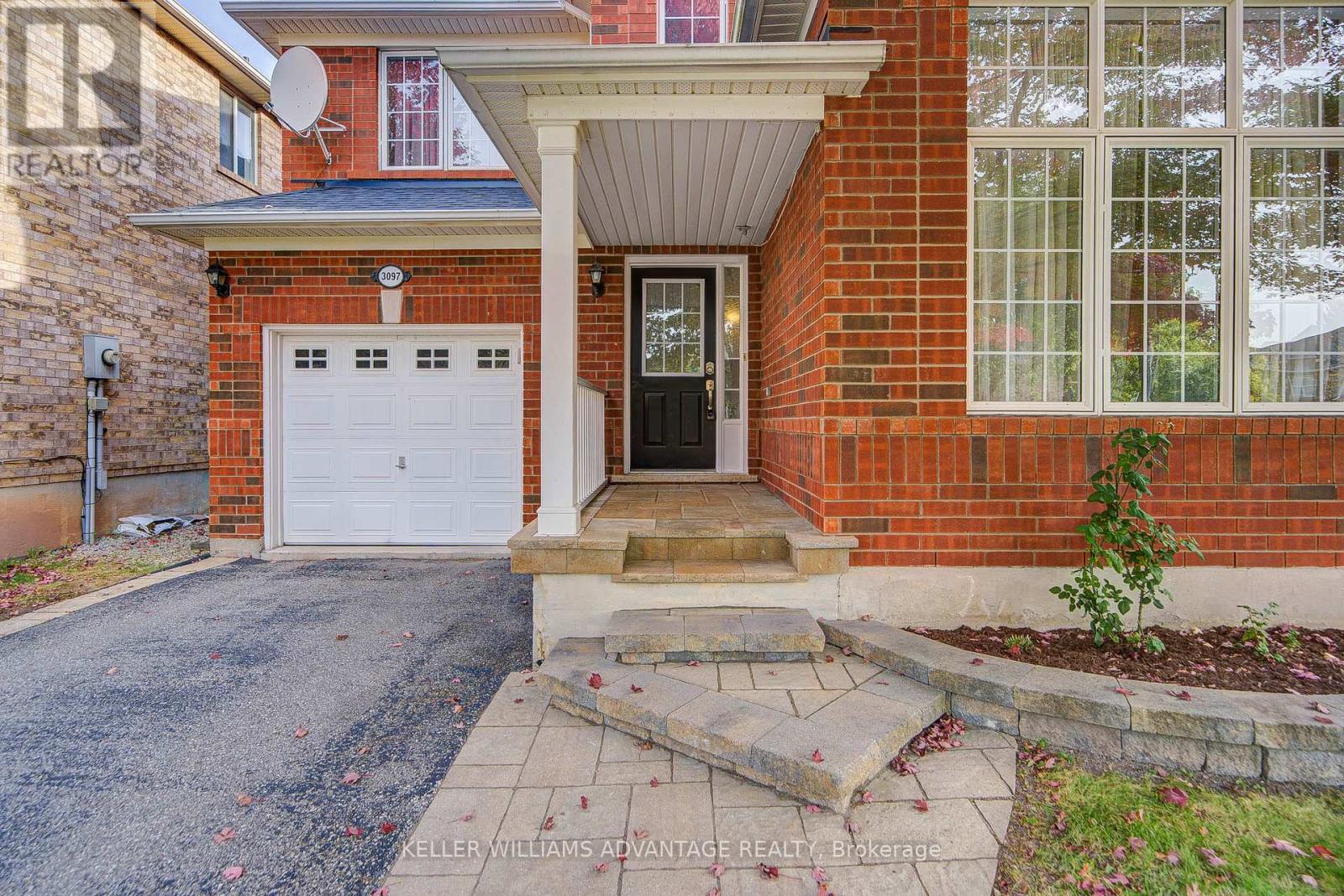3097 Abernathy Way, Oakville, Ontario  L6M 5C2 - Photo 3 - W14081802