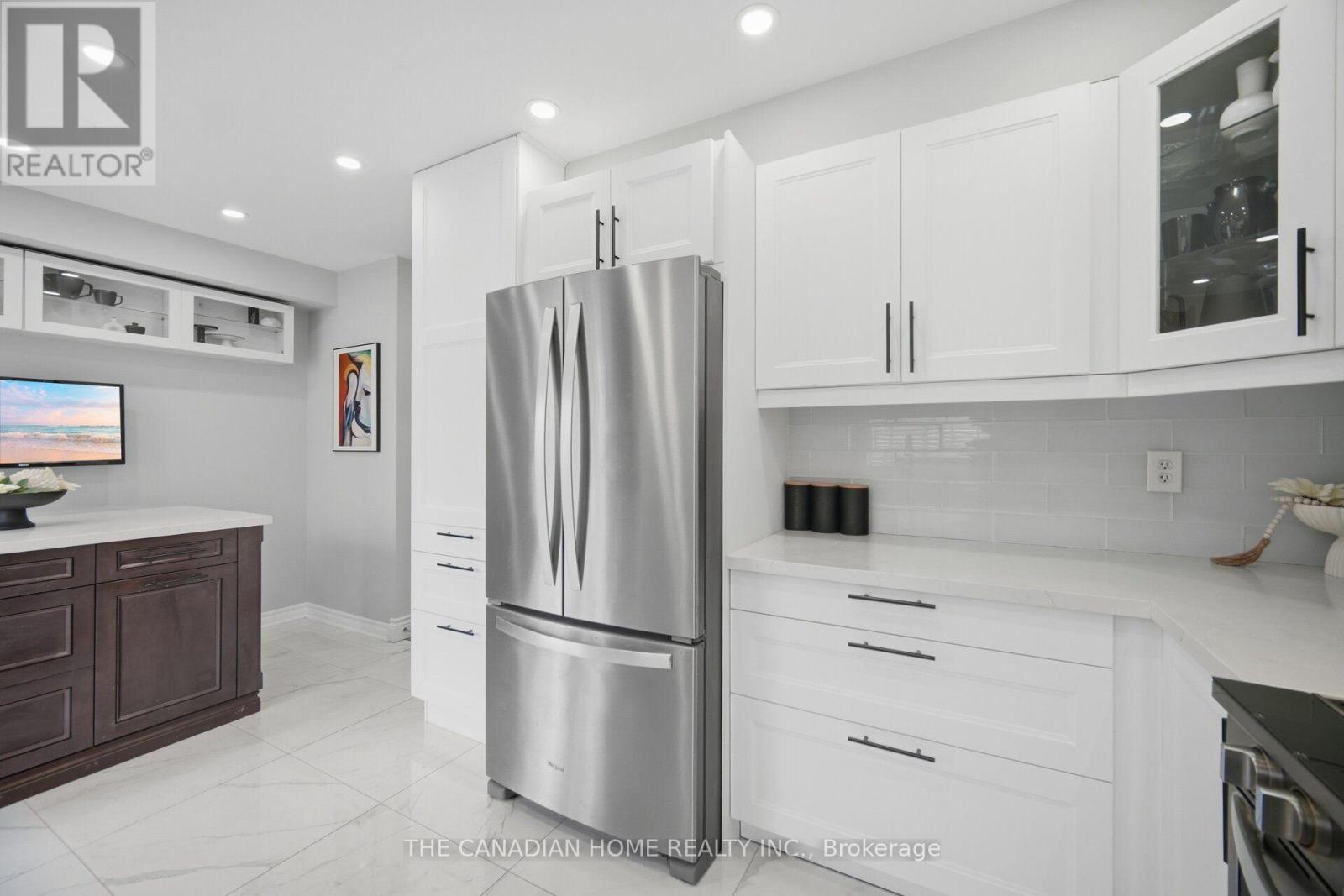 8 Vauxhall Crescent, Brampton, Ontario  L7A 3A3 - Photo 16 - W14081810