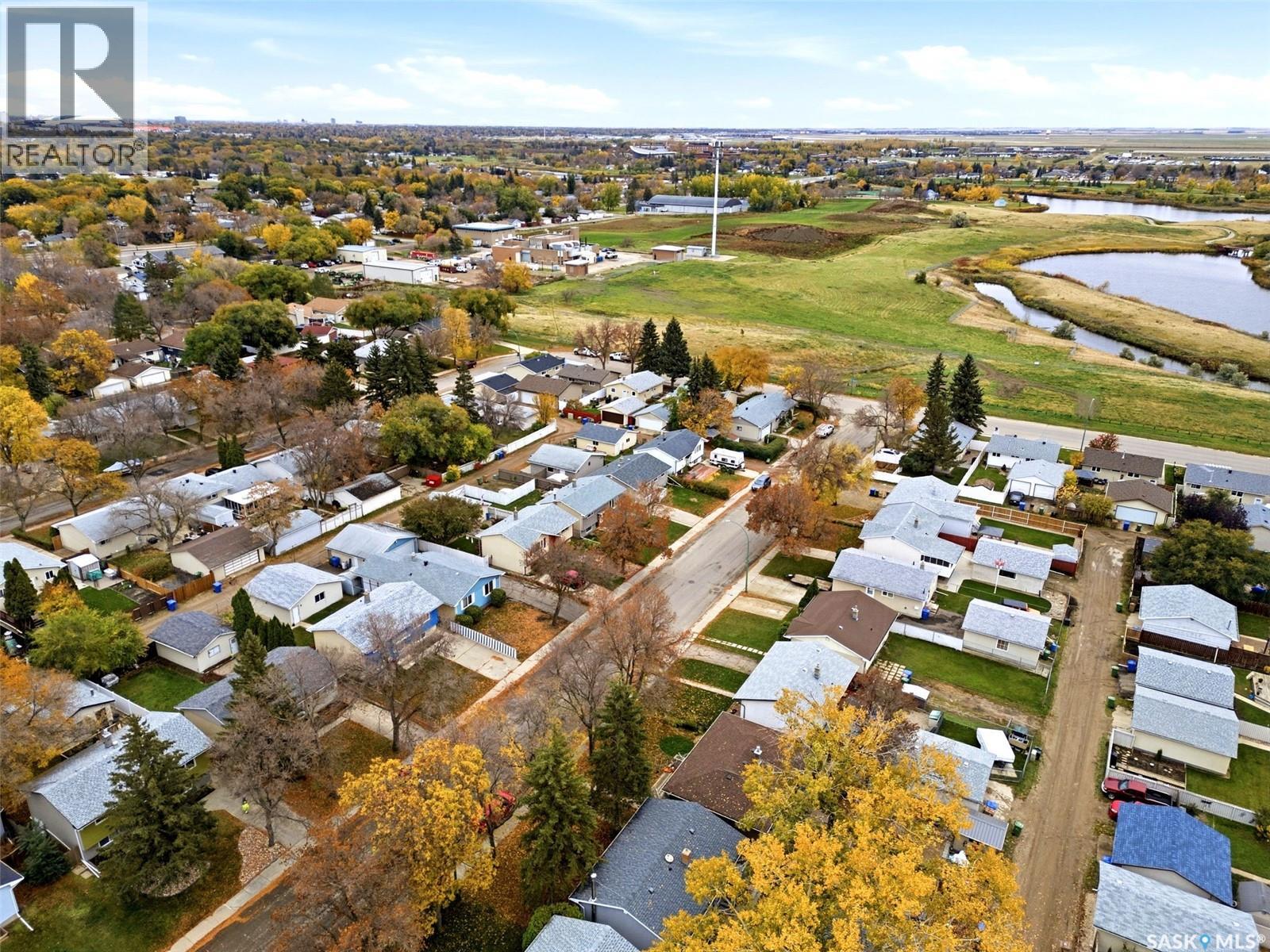 747 Sneddon Street, Regina, Saskatchewan  S4T 6H3 - Photo 49 - SK051132