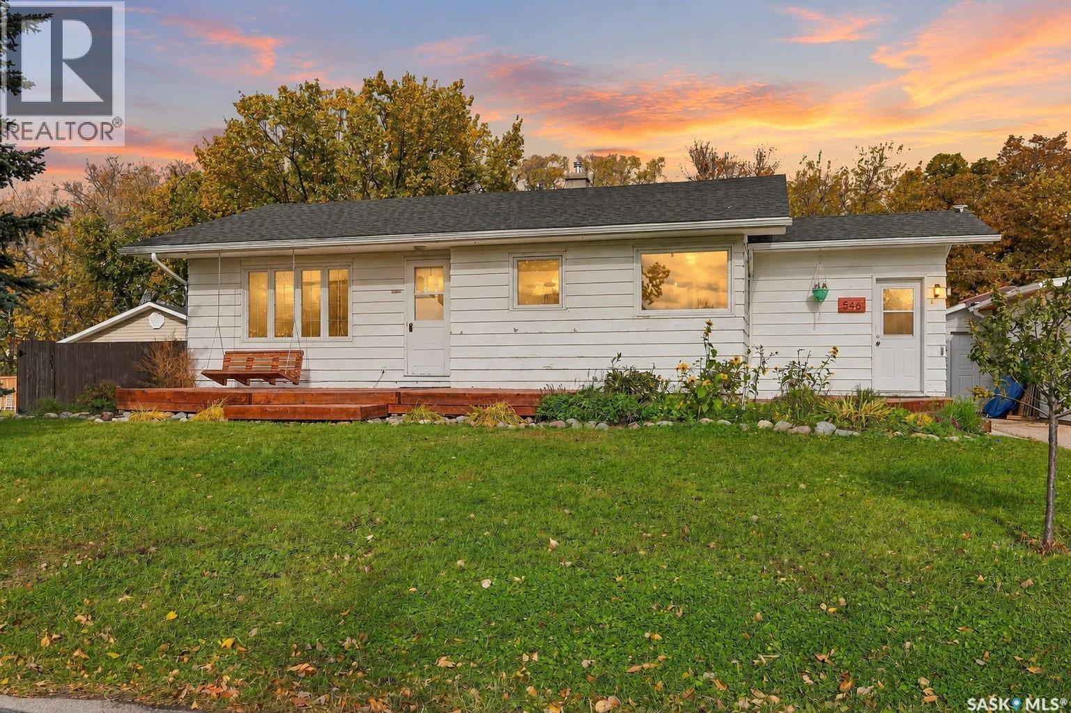 546 Elm CRESCENT, caronport, Saskatchewan