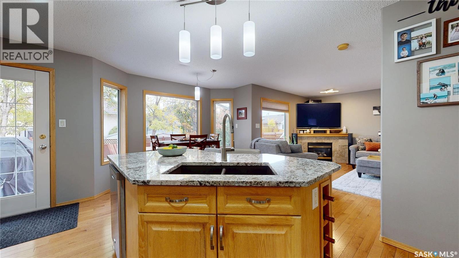 1253 Degelman Drive, Regina, Saskatchewan  S4N 7N4 - Photo 8 - SK051000