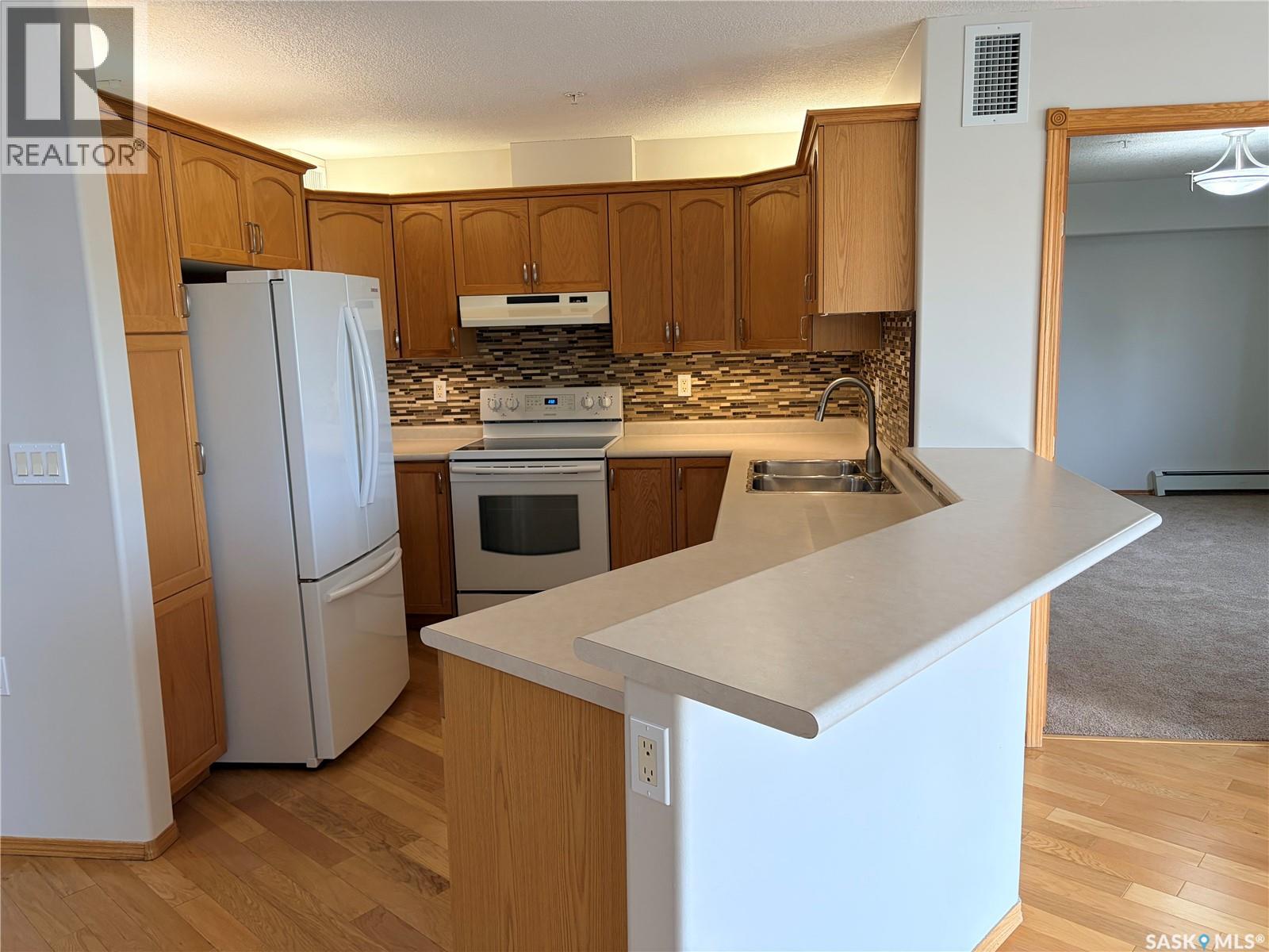 127 325 Keevil Crescent, Saskatoon, Saskatchewan  S7J 5G3 - Photo 12 - SK050941