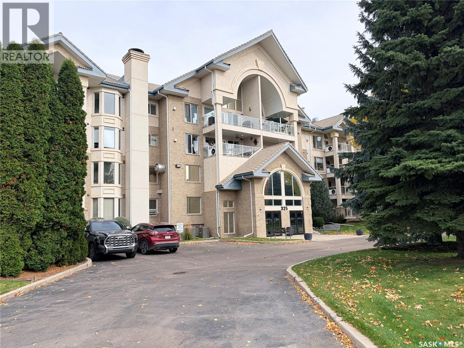 127 325 Keevil Crescent, Saskatoon, Saskatchewan  S7J 5G3 - Photo 2 - SK050941