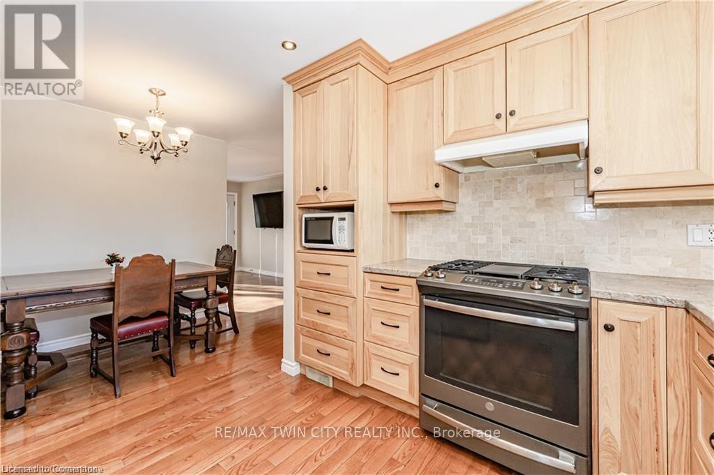 15 Greenbrook Drive, Kitchener, Ontario  N2M 4J5 - Photo 7 - X14081664