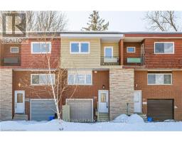 15 GREENBROOK DRIVE, Kitchener, Ontario