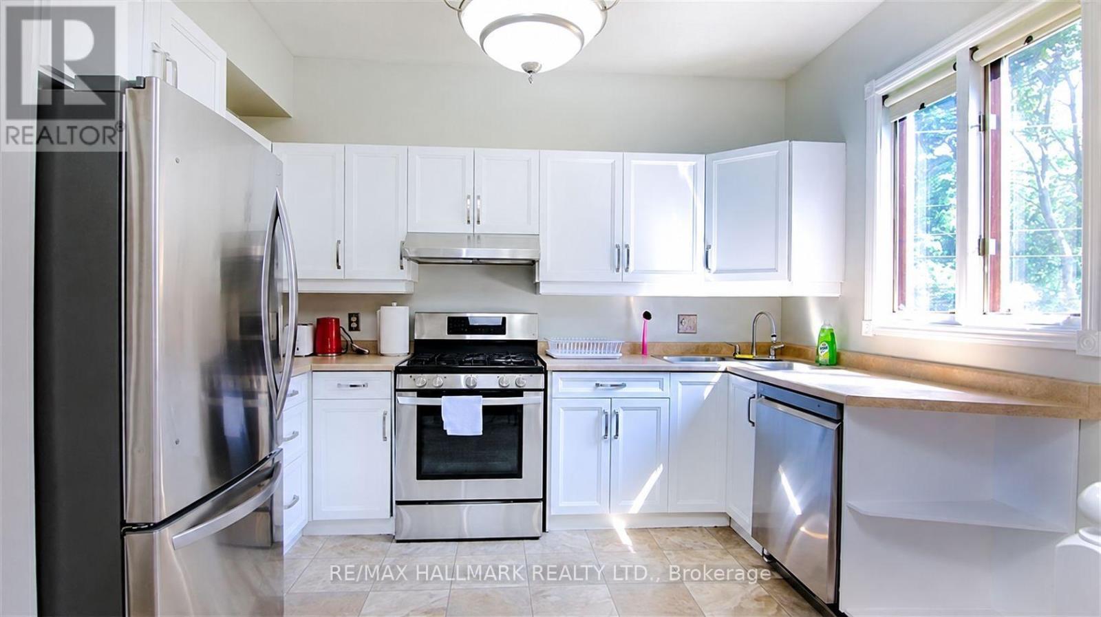 496 Highbury Avenue N, London East, Ontario  N5W 4K4 - Photo 9 - X14081708