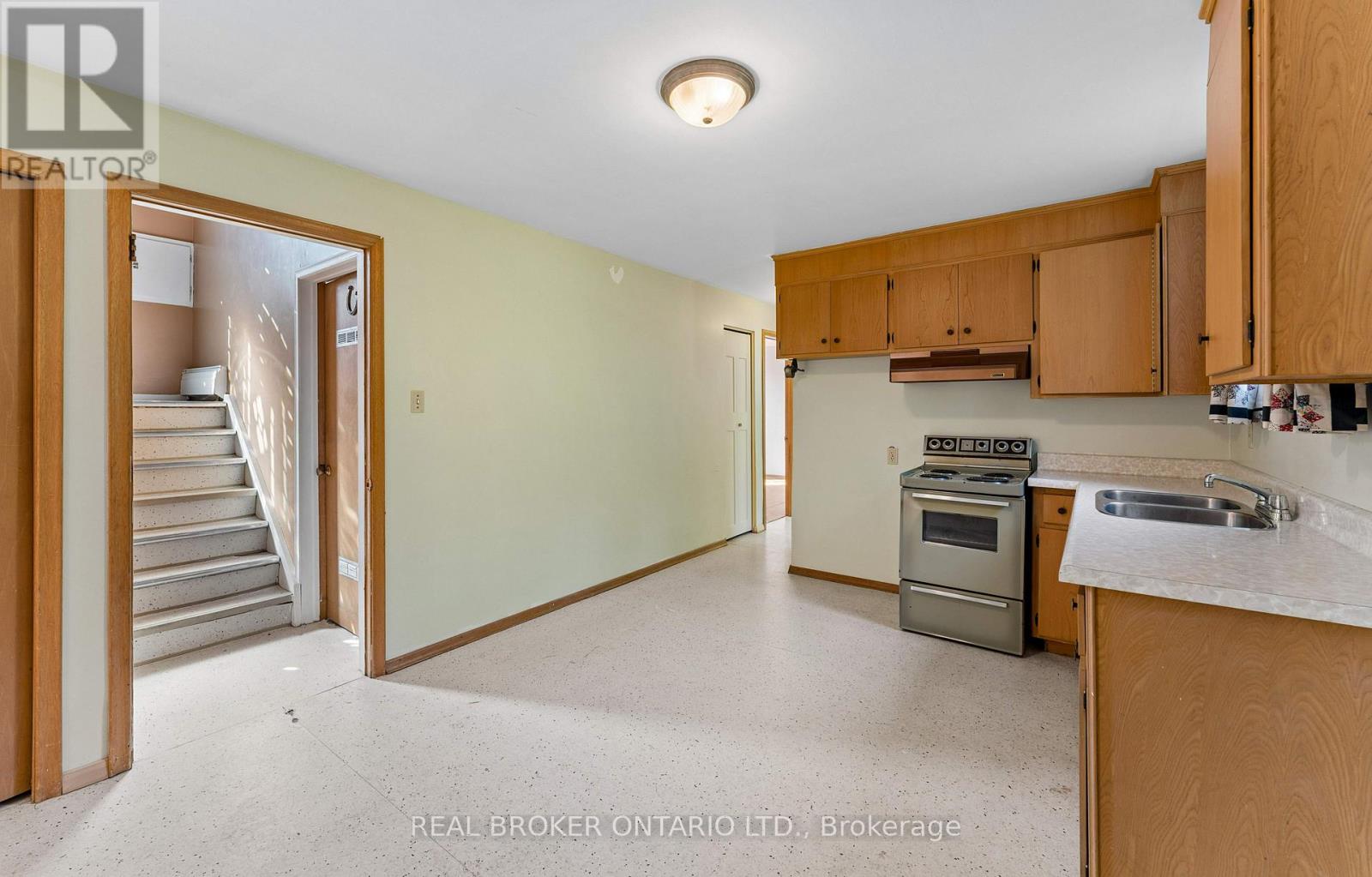 530 Glen Forrest Boulevard, Waterloo, Ontario  N2L 4J1 - Photo 17 - X14081728