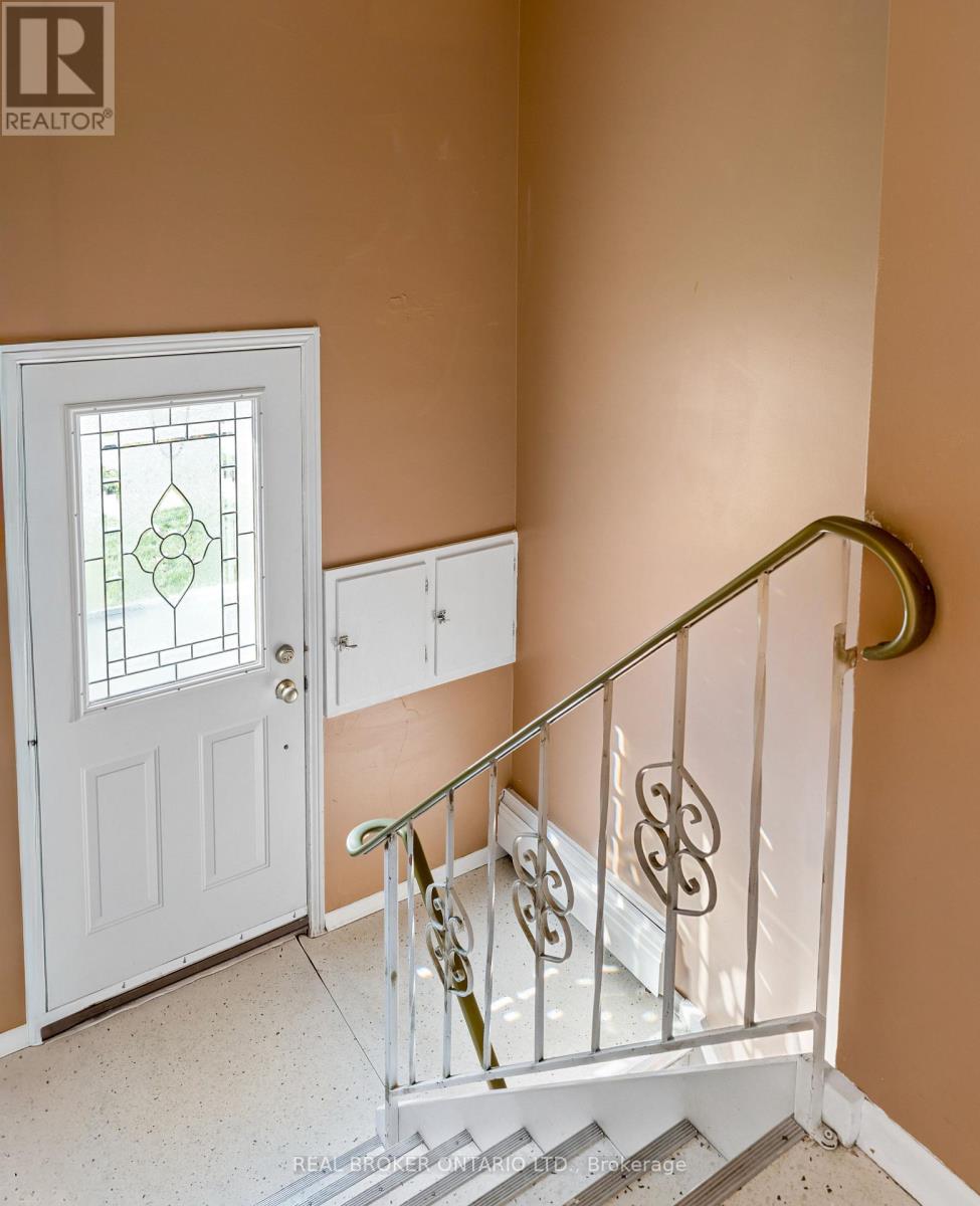 530 Glen Forrest Boulevard, Waterloo, Ontario  N2L 4J1 - Photo 5 - X14081728