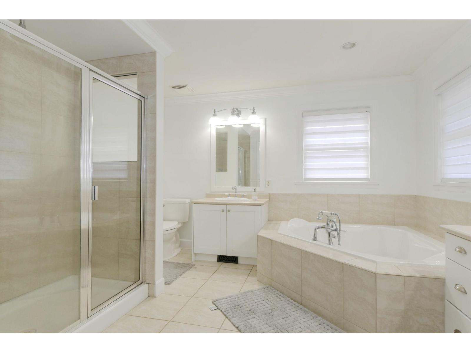 21686 93 Avenue, Langley, British Columbia  V1M 4E1 - Photo 16 - R3175443