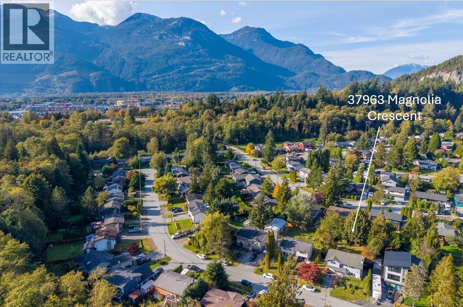 37963 Magnolia Crescent, Squamish, British Columbia  V8B 0X7 - Photo 35 - R3175383