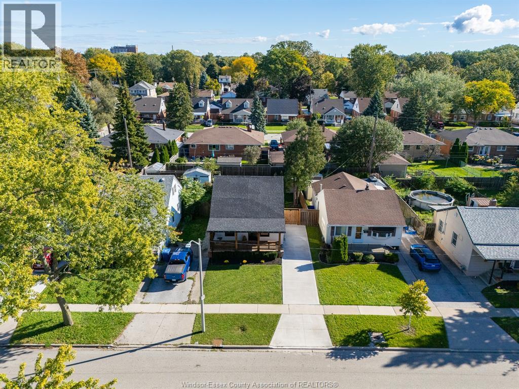 2328 Forest, Windsor, Ontario  N8W 2G8 - Photo 46 - 26024446