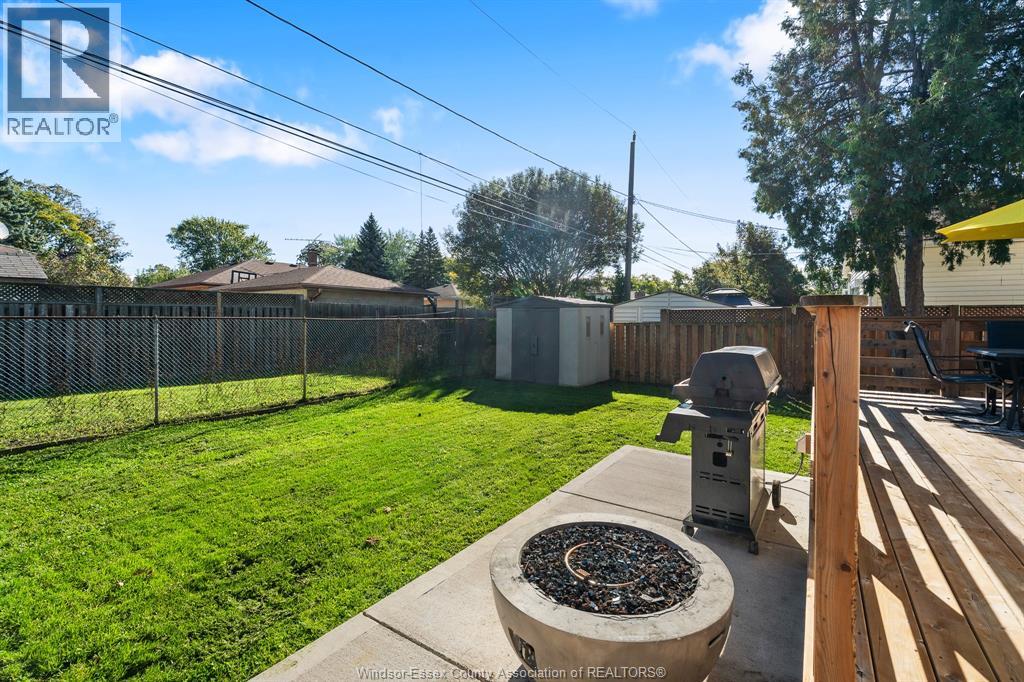 2328 Forest, Windsor, Ontario  N8W 2G8 - Photo 43 - 26024446