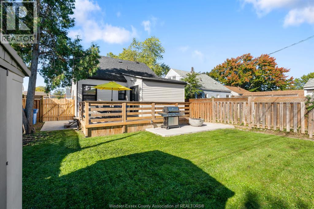 2328 Forest, Windsor, Ontario  N8W 2G8 - Photo 40 - 26024446