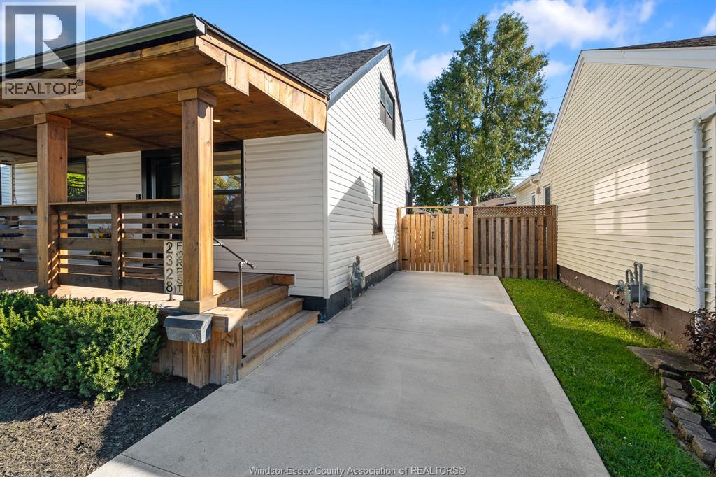 2328 Forest, Windsor, Ontario  N8W 2G8 - Photo 45 - 26024446