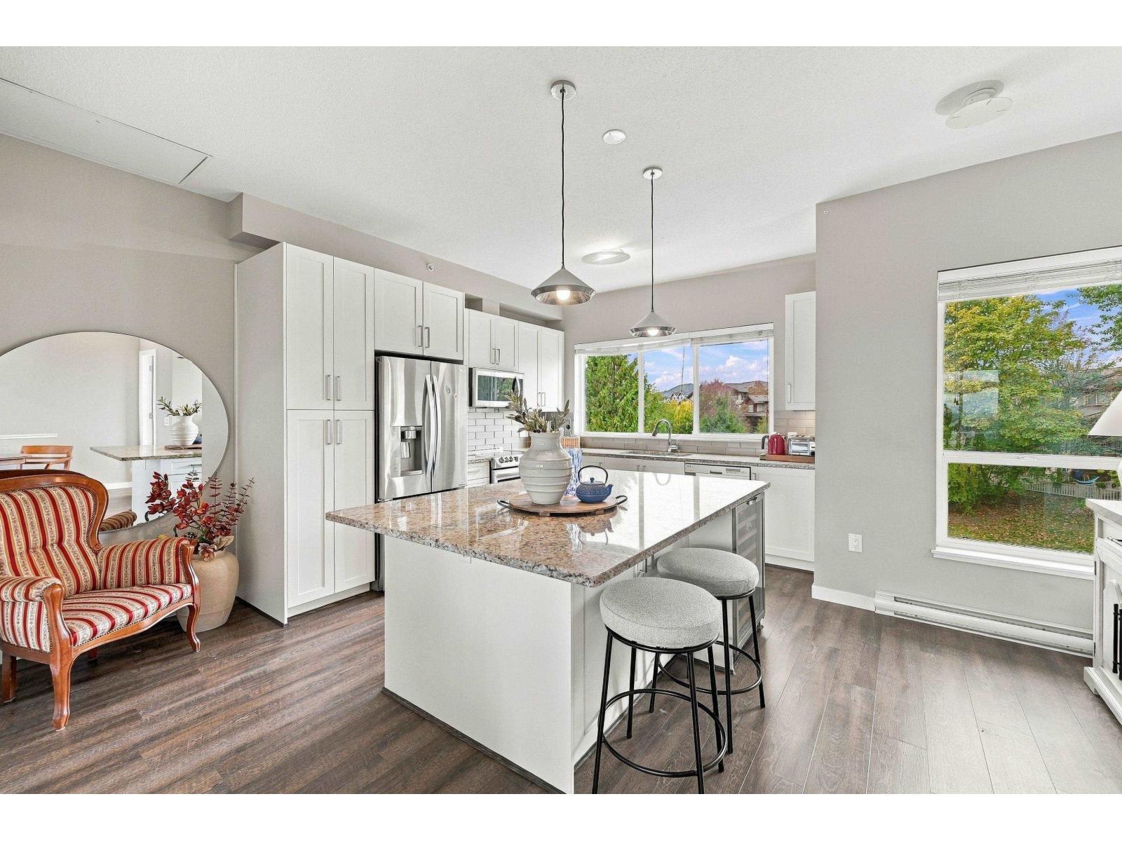 408 6470 194 Street, Surrey, British Columbia  V4N 6J9 - Photo 5 - R3175520