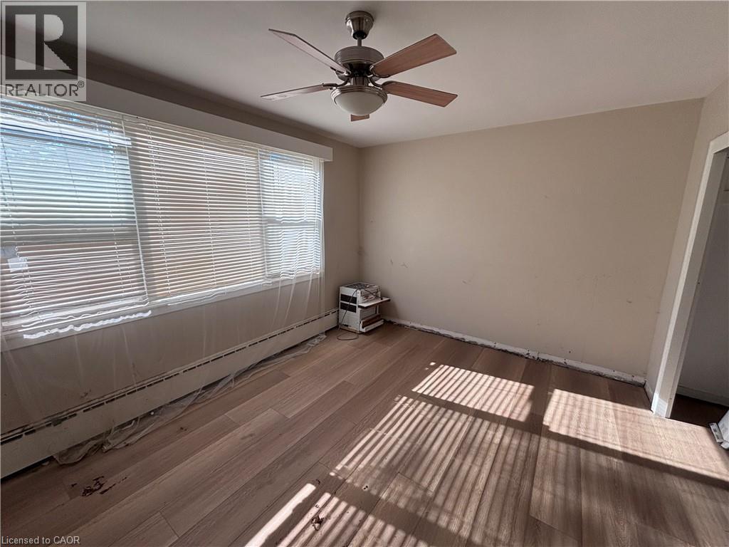 2054 Courtland Drive Unit# 404, Burlington, Ontario  L7R 1R8 - Photo 5 - 40869089