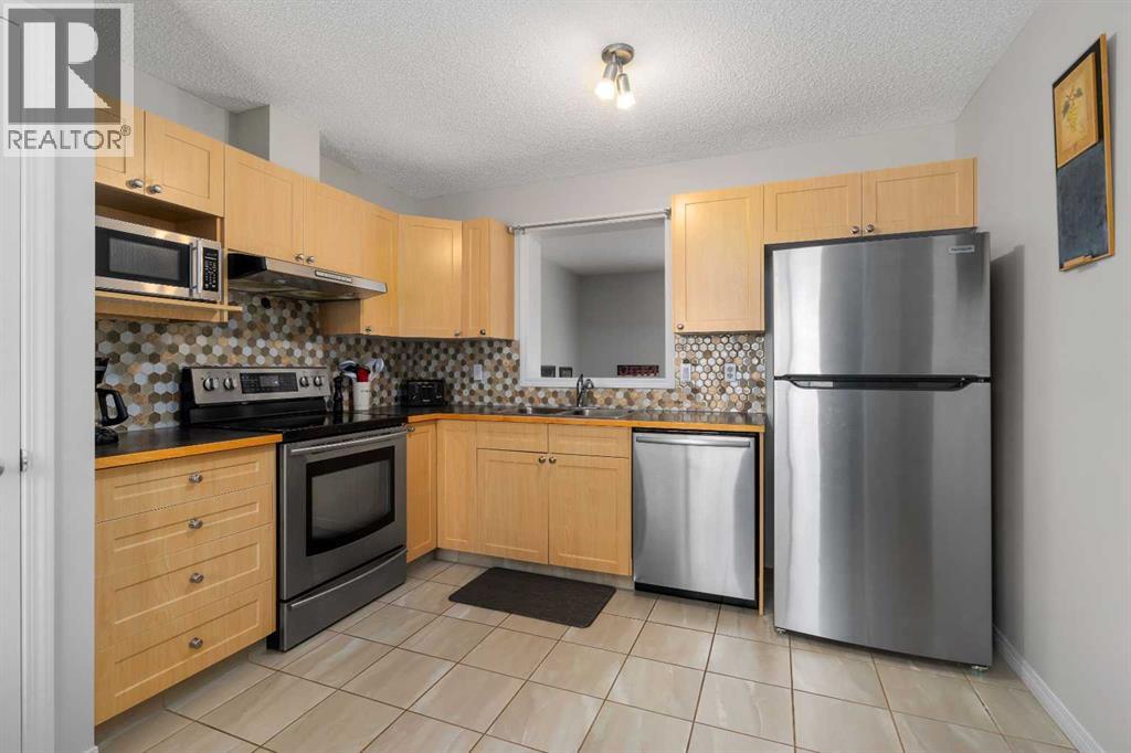 231 Copperfield Lane Se, Calgary, Alberta  T2Z 4T3 - Photo 4 - A2352512