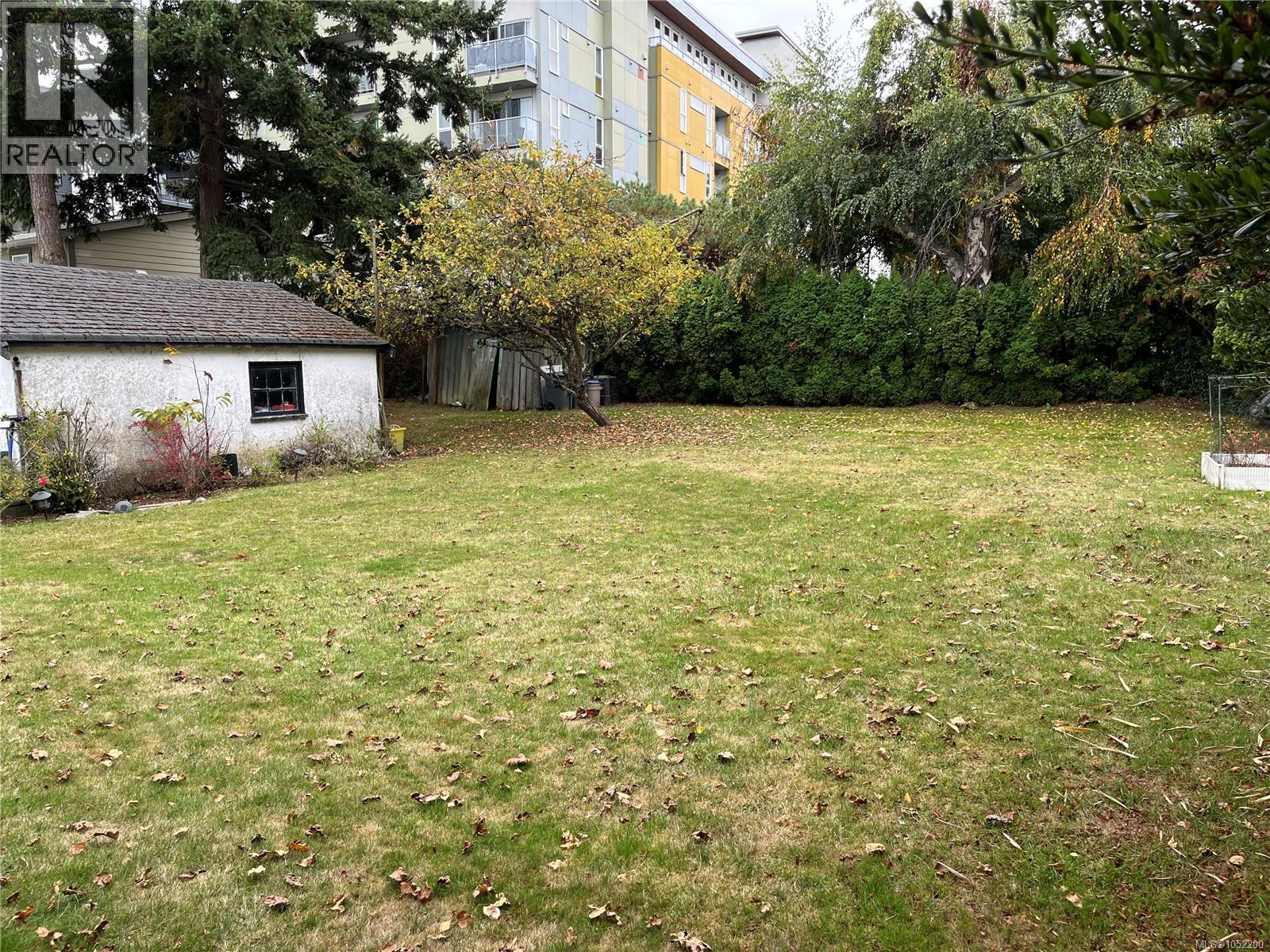 845 Old Esquimalt Rd