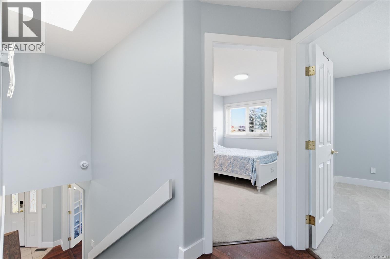 5999 Cathedral Cres
