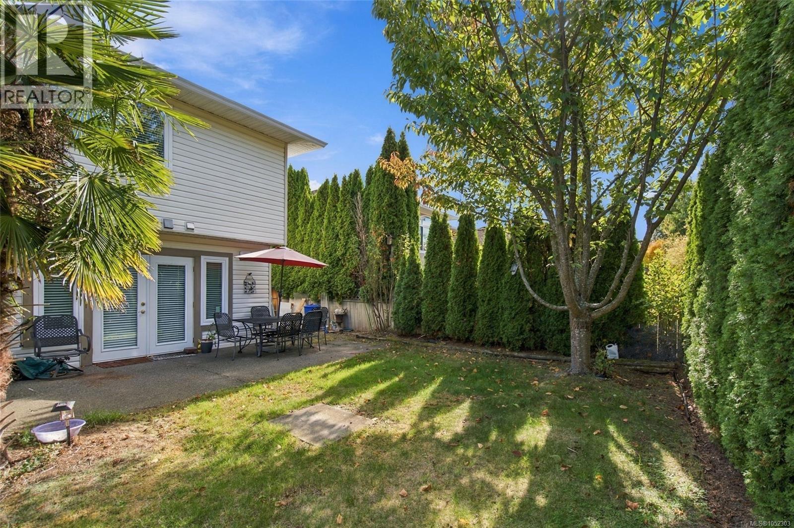 5999 Cathedral Cres