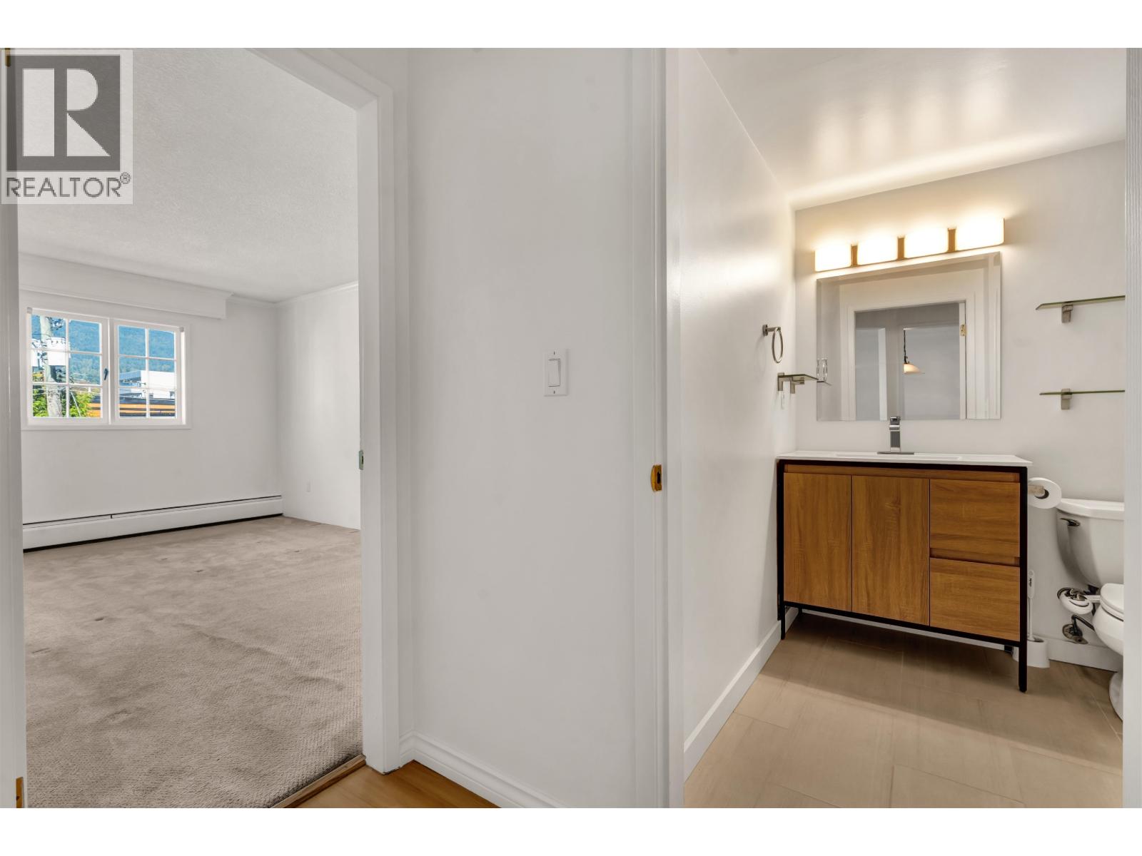 304 120 W 17th Street, North Vancouver, British Columbia  V7M 1V4 - Photo 10 - R3175631