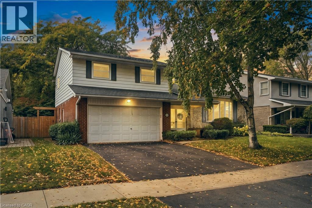 688 CHERRYWOOD Drive, Burlington, Ontario